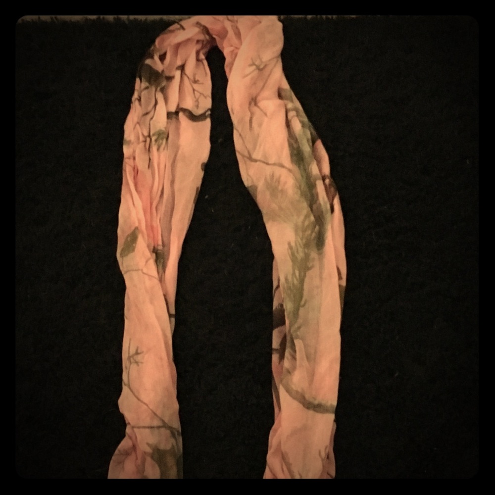 Pink camouflage scarf
